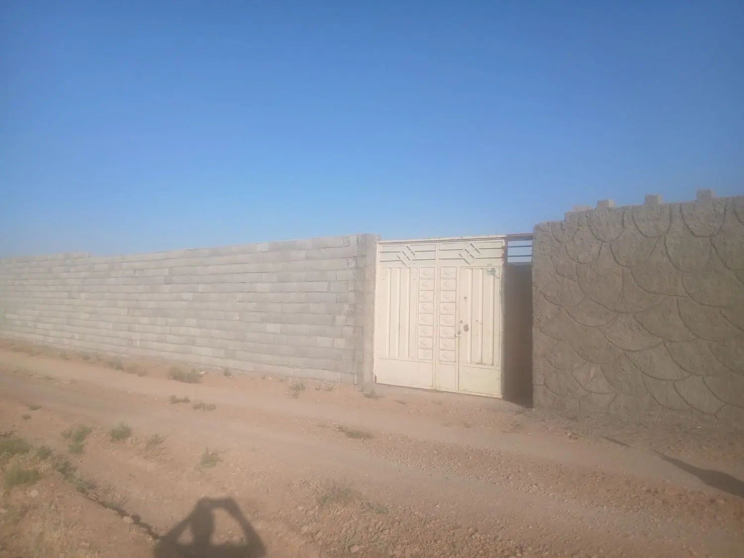 چهار دیواری باغ