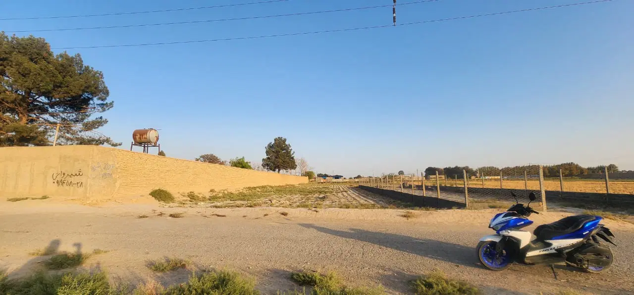 سه هزار متر زمین بهر
