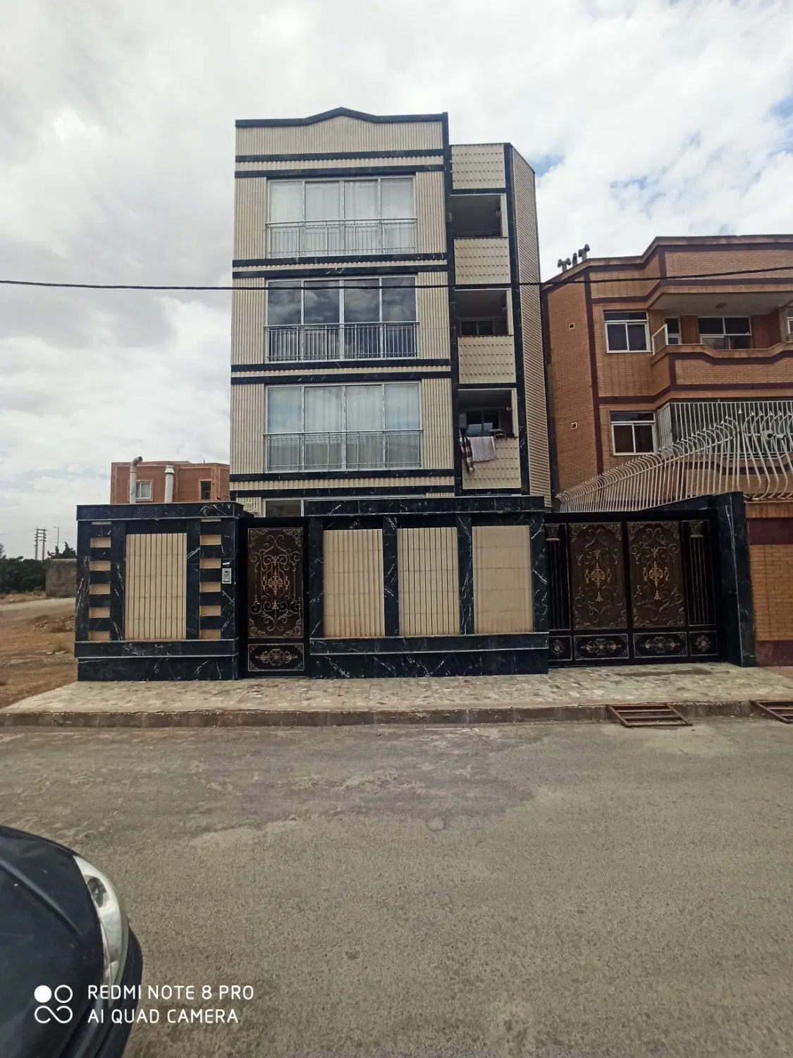 همکف حیاط اختصاصی