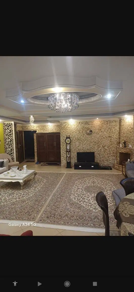 ۱۴۲ متر آپارتمان ۳ خوابه در خ باهنر