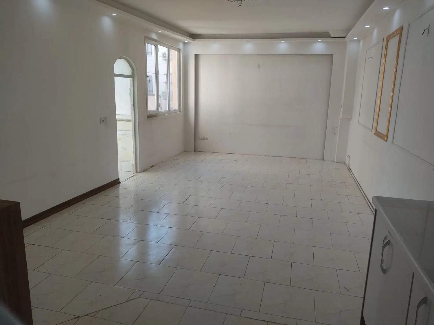 آپارتمان ۸۰ متر عبادی کامیاب مطهری شمالی نزدیک حرم
