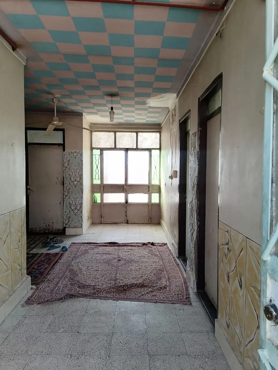 ملک ویلایی قدیمی