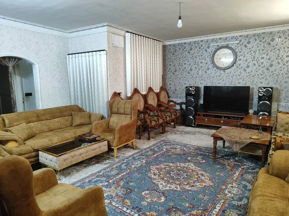 ۸۰ متری یک خواب بهارستان غربی