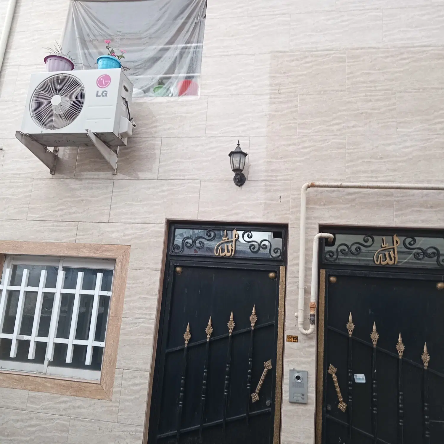 ویلایی دوطبقه