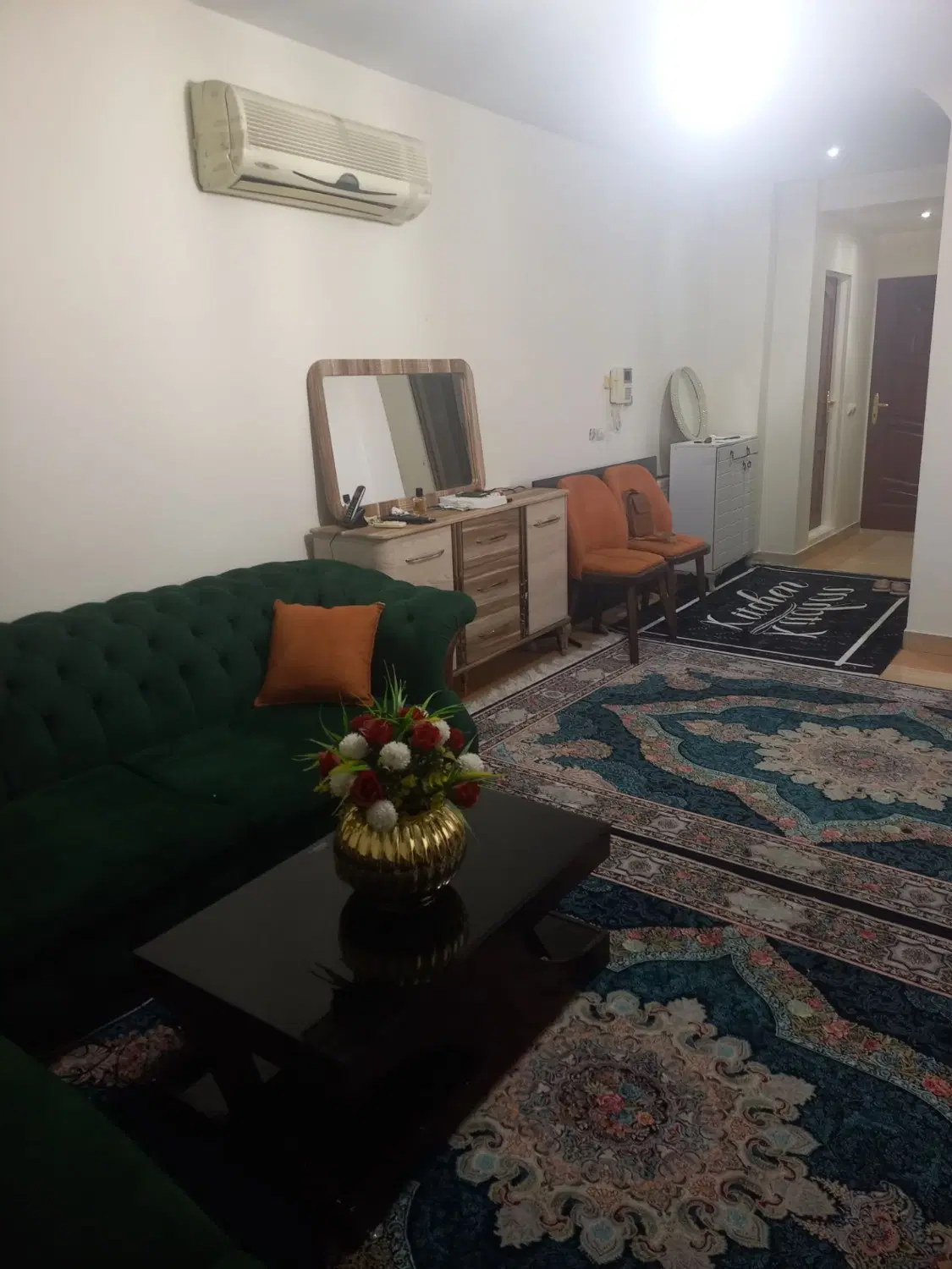 64 متر، بر کلهر غربی، با پارکینگ و آسانسور