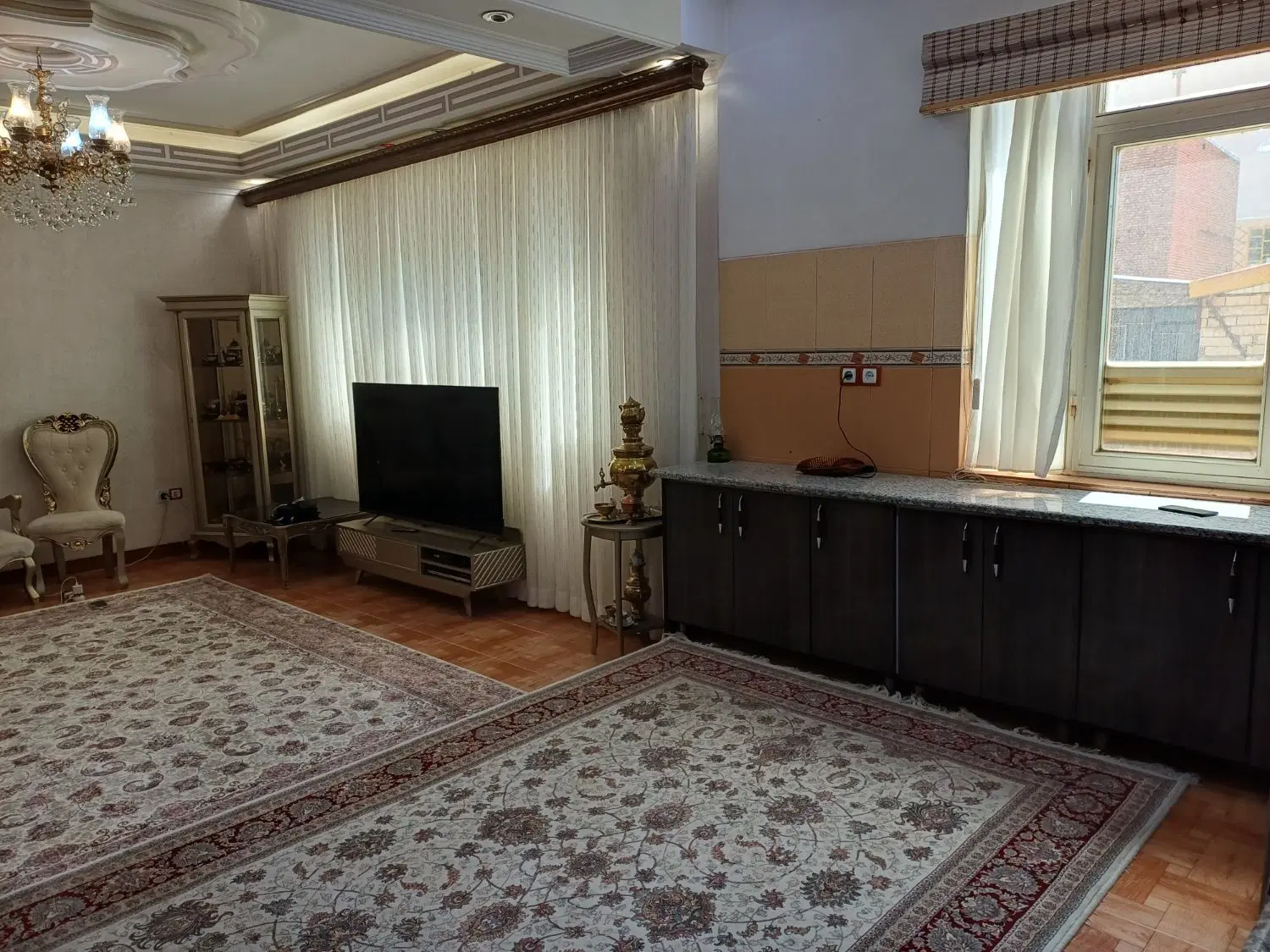 فروش واجاره دو واحد مسکونی
