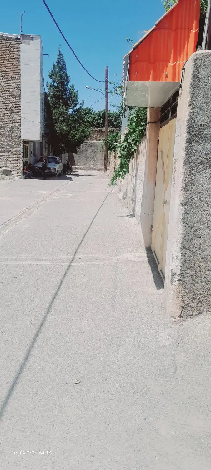 زمین فروشی