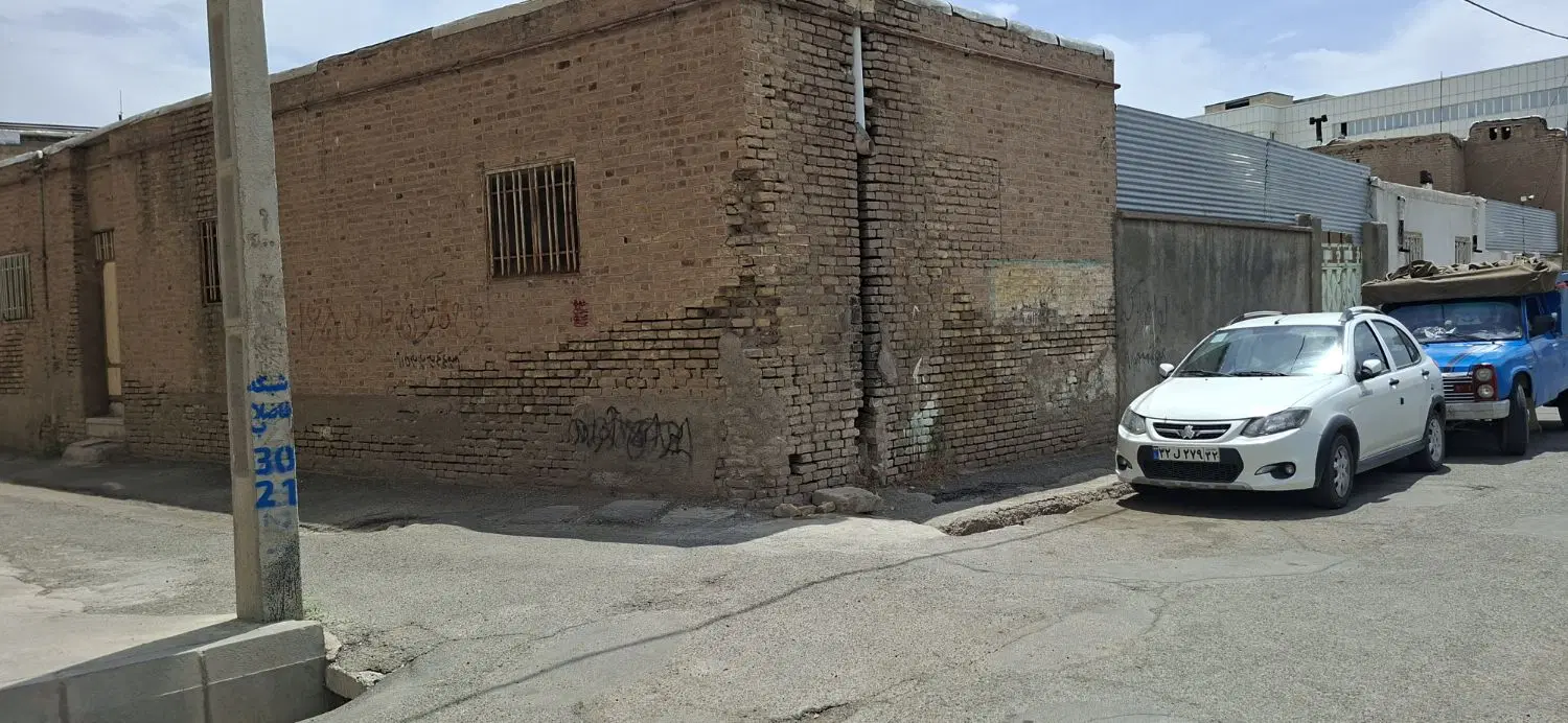 منزل قدیمی ساز مرکز شهر