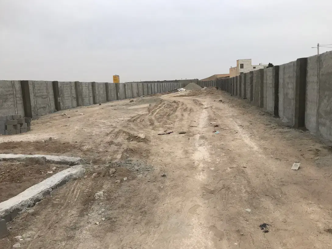 ۱۴۰۰متر چهاردیواری دونبش۴۰۰متر سوله_تحویل ۲ ماهه