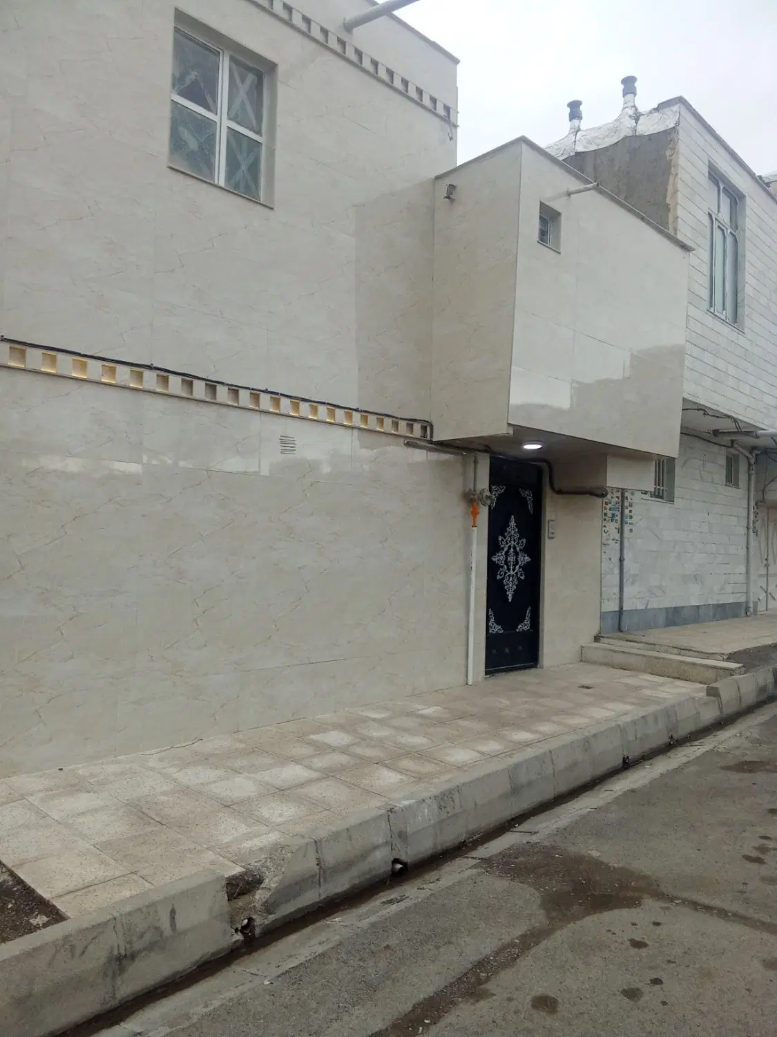 خانه دو واحد ویلایی