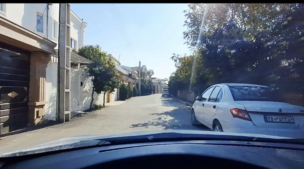 215متر زمین داخل شهر سند و کاربری تفکیکی و پروانه