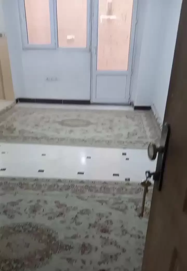 فروش آپارتمان یا معاوضه با مغازه _ دفتراداری