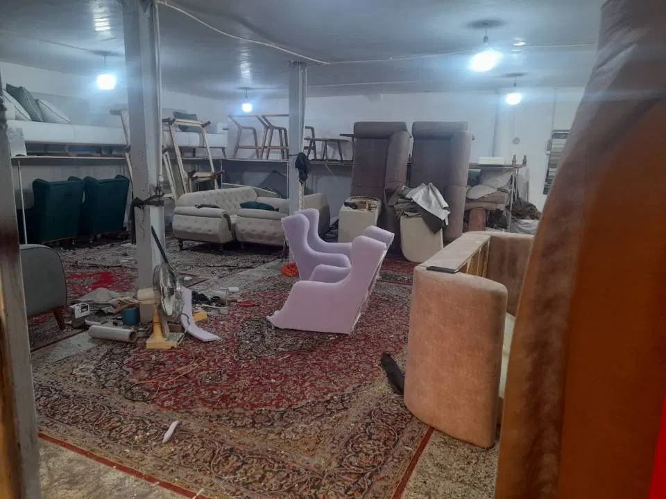 انبار 200 متری برخیابان 18متری شمالی