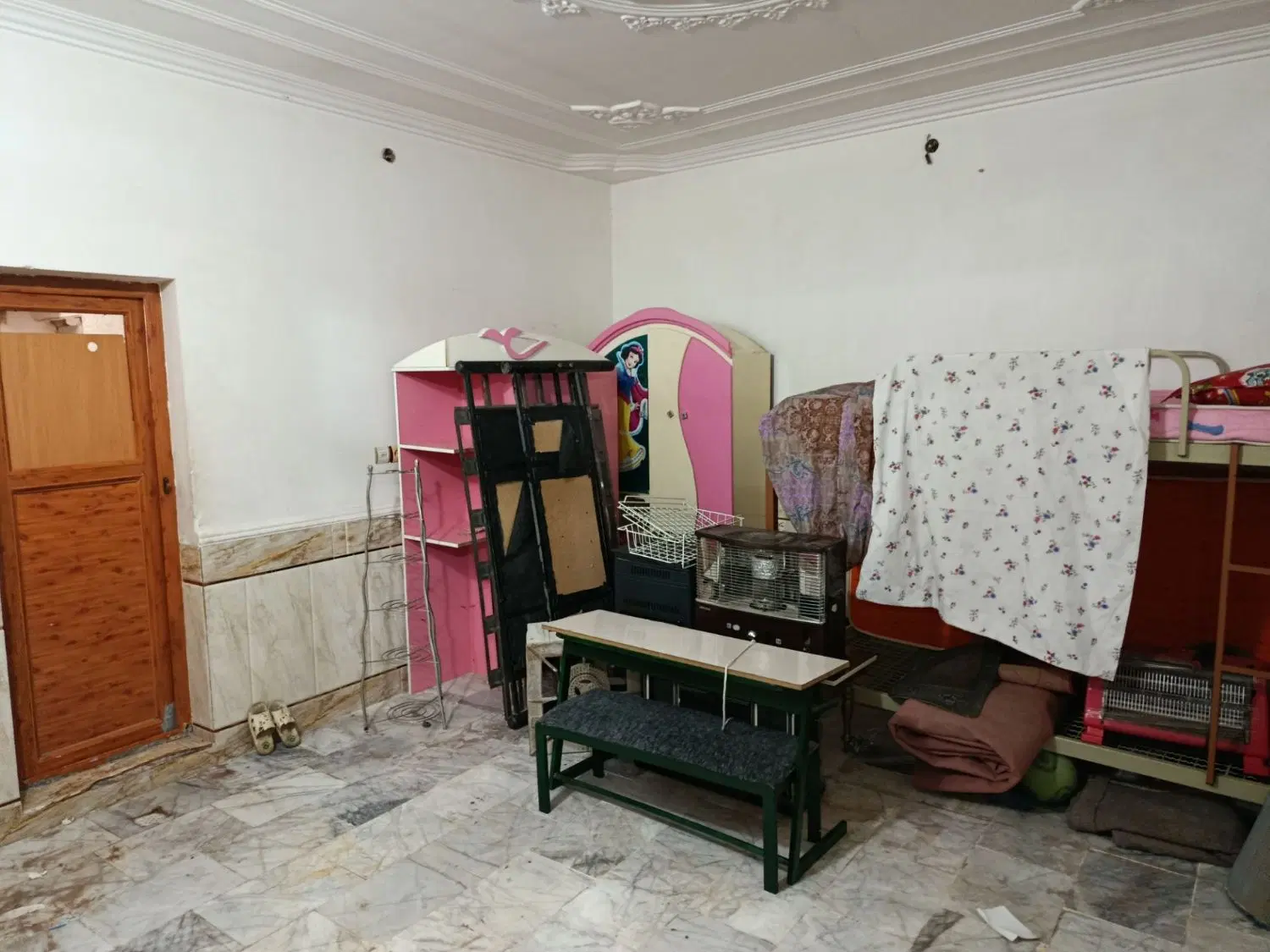 خانه ویلایی بعثت ۱۲