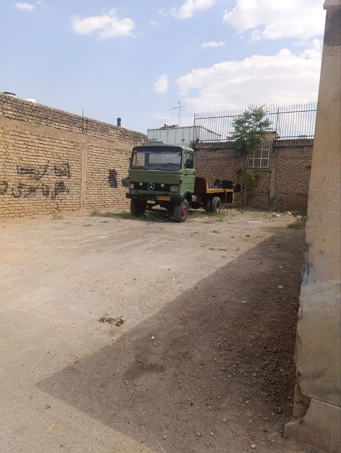 زمین والفجر ۱۵۳متر