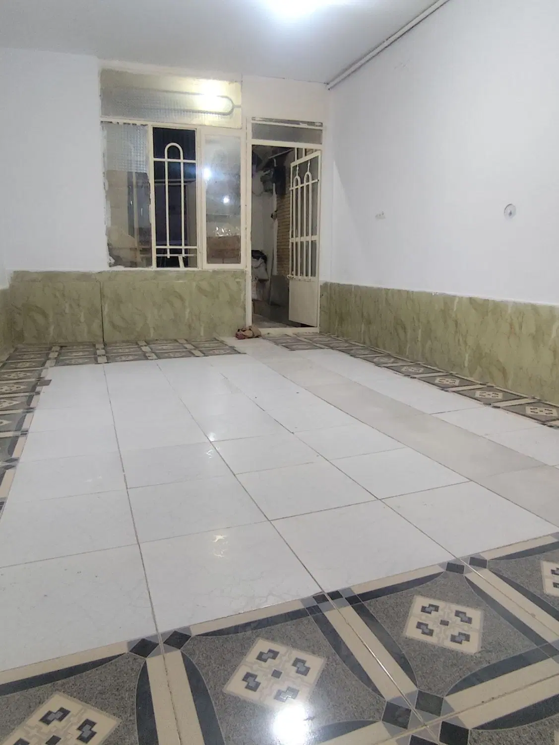 همکف راه جدا 70 متری رهن کامل