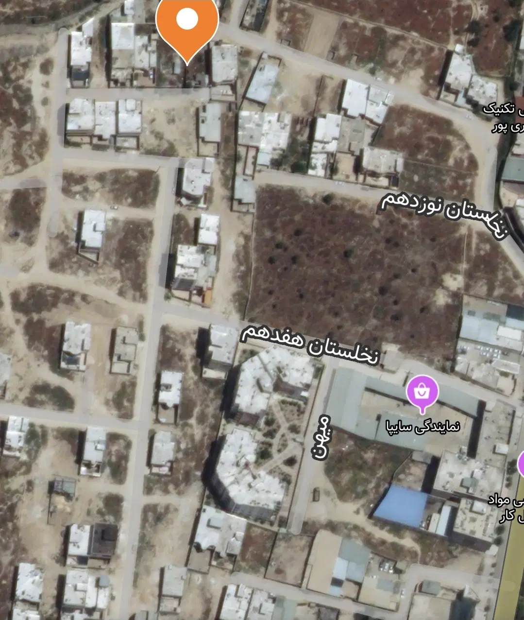 زمین مسکونی درب به حیاط نخلستان ۱۷ و ۱۹