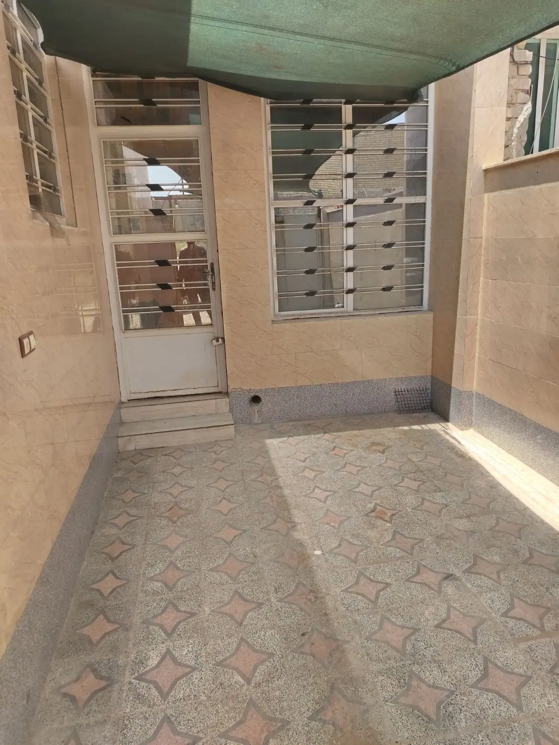 منزل ویلایی ماشین رو