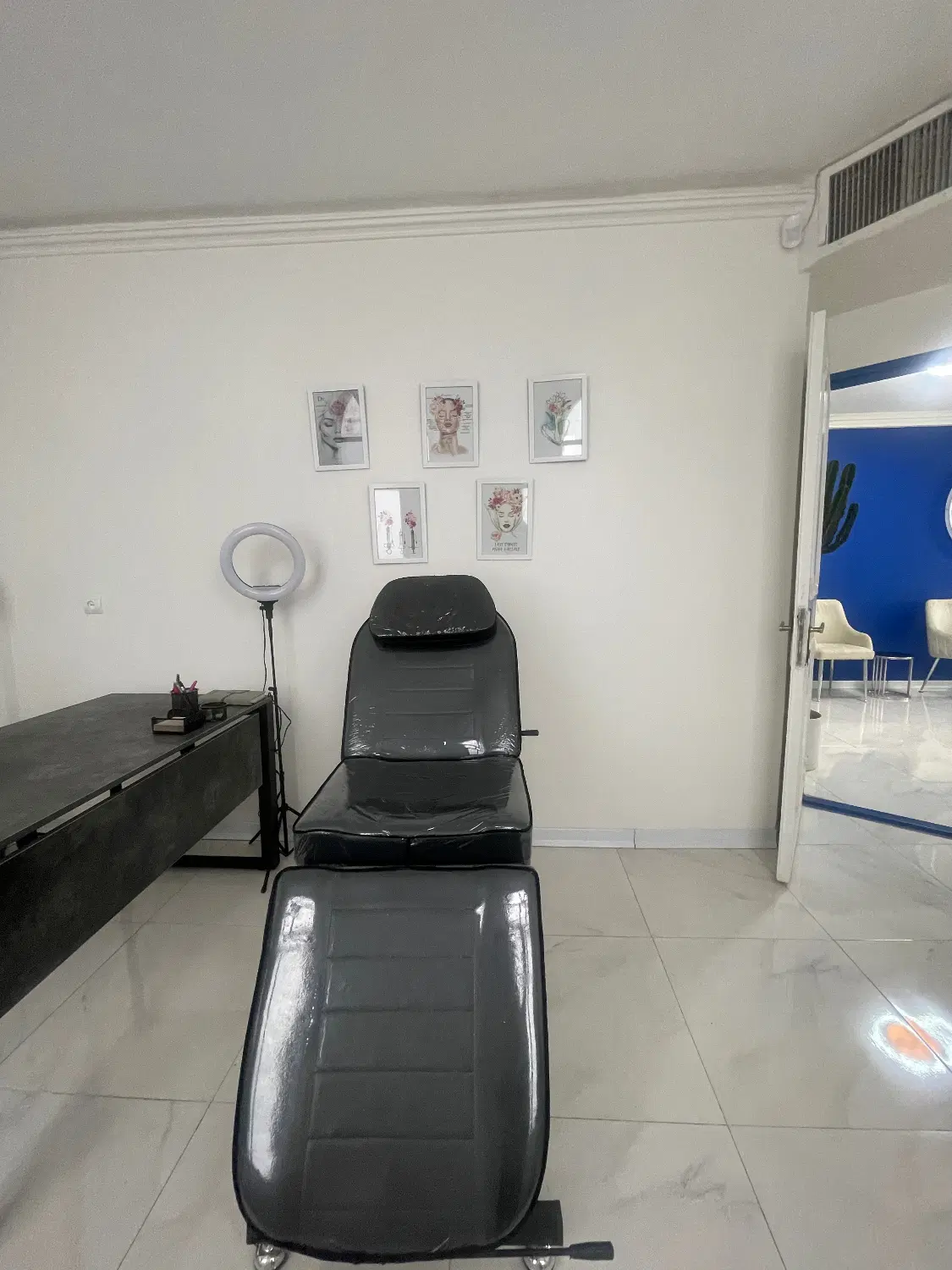 اجاره یک اتاق در کلینیک زیبایی