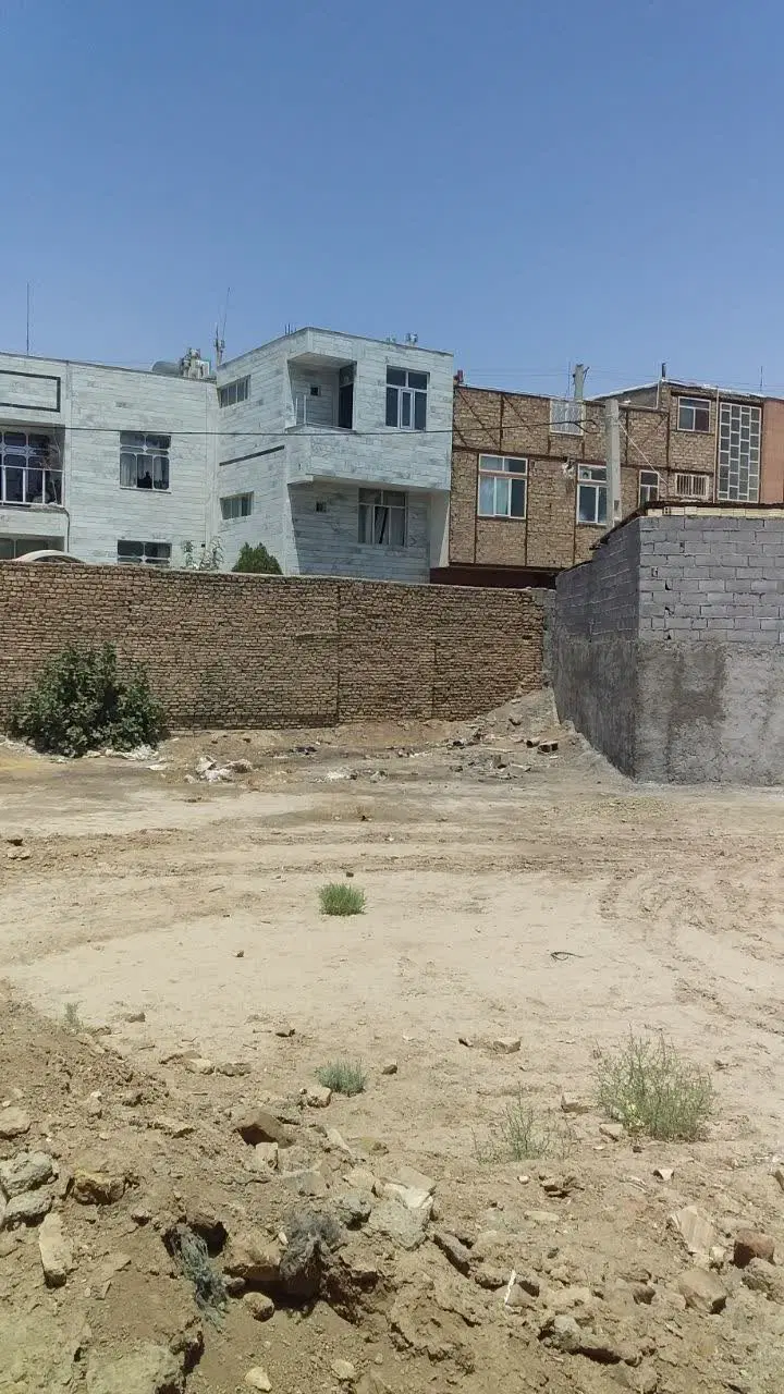 زمین مسکونی