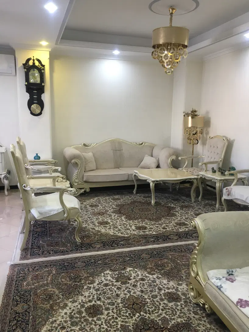 واحد ۵۴ متری بسیار خوش نقشه و تمیز
