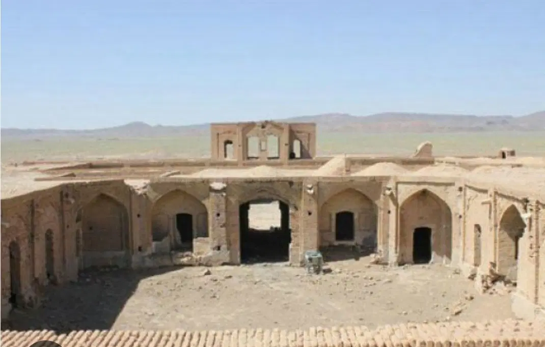 ۲۰۰متر طرح هادی