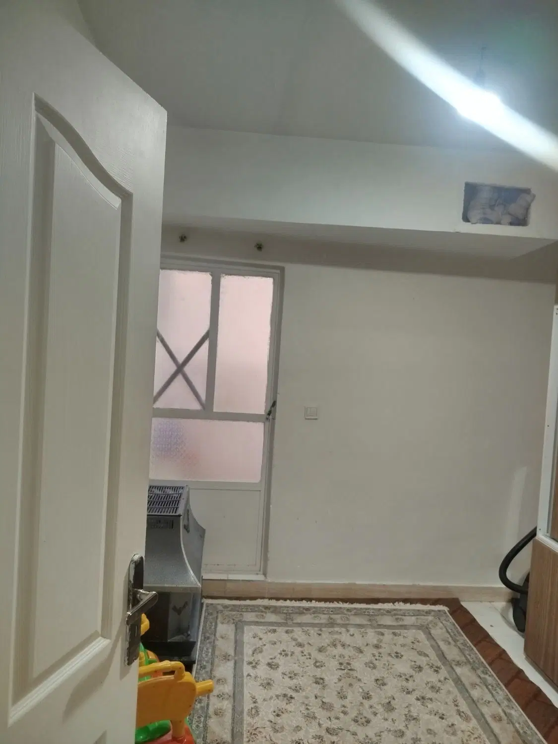 آپارتمان فروشی طبقه چهارم روی همکف