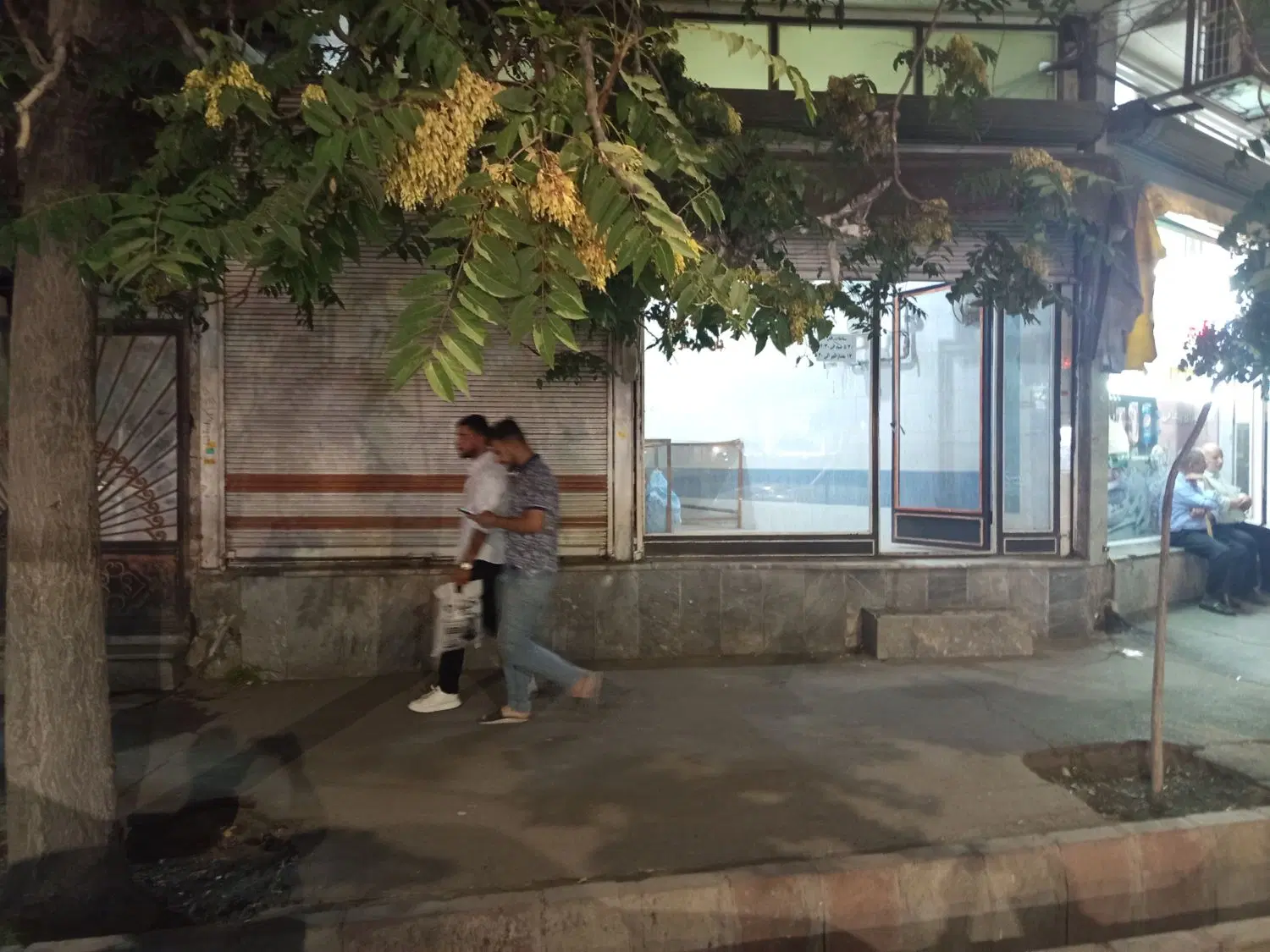 اجاره مغازه نان روغنی بربری