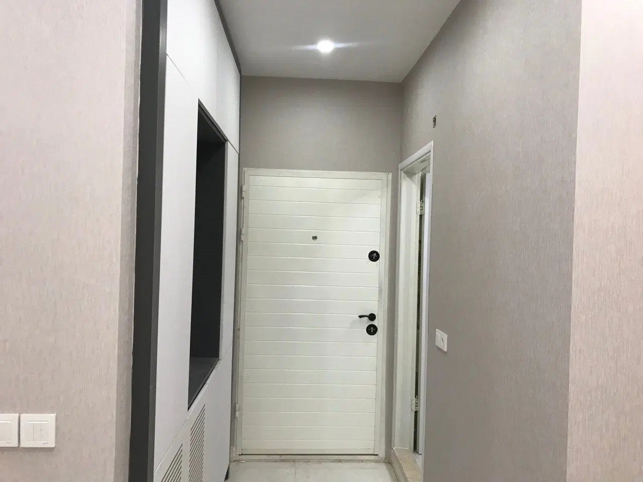 اپارتمان ۱۸۰ متر ۳ خوابه_گلسار_کلید نخورده