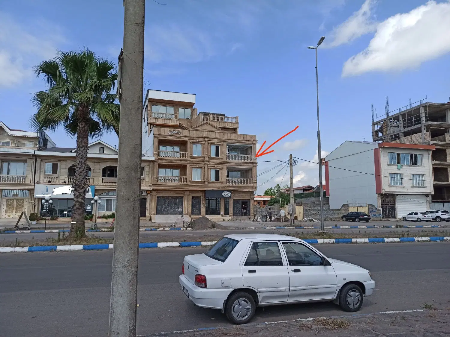 واحد ساحلی بر دریا روبروی بندر چمخاله و طرح دریا