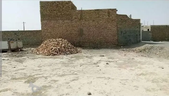 ۳۰۰ متر زمین خیابان دانشگاه