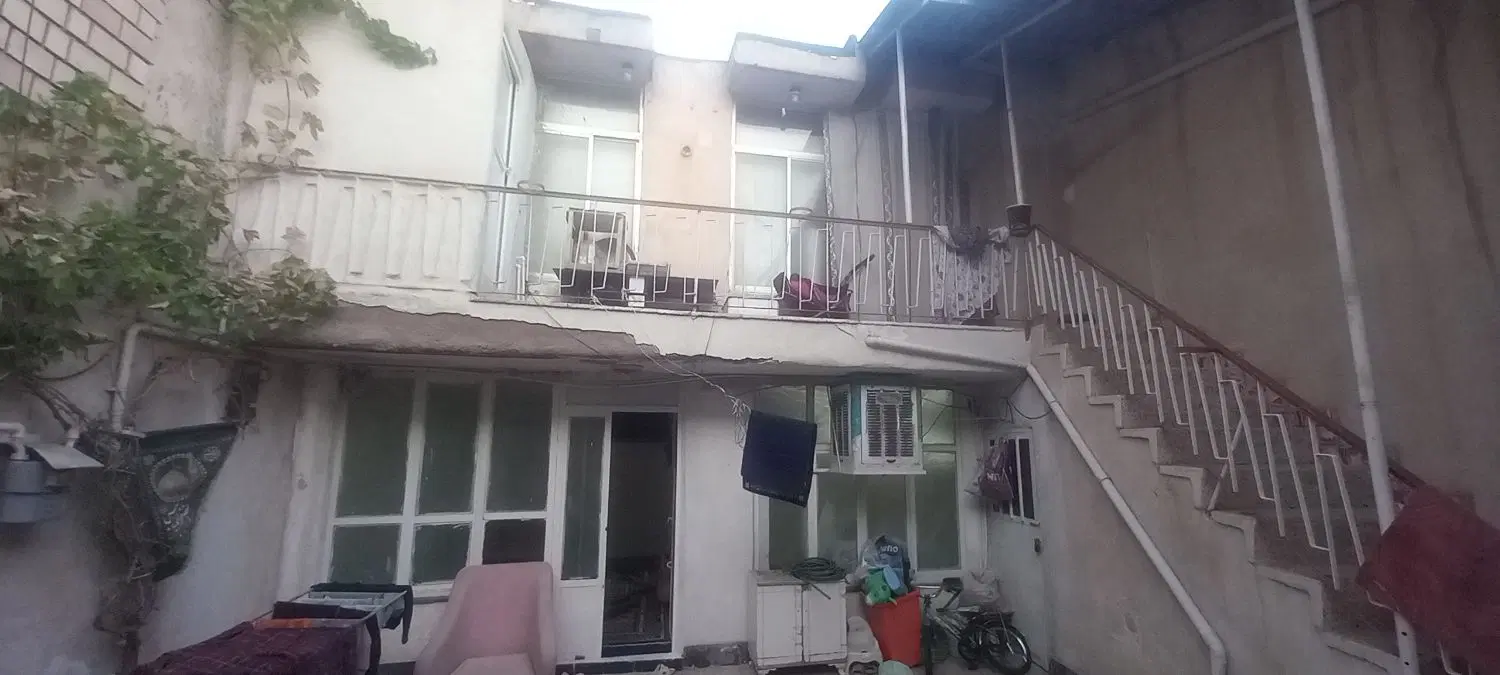 ۲ طبقه ویلایی ۱۳۵ متر ،حاشیه ۷_۵ متر