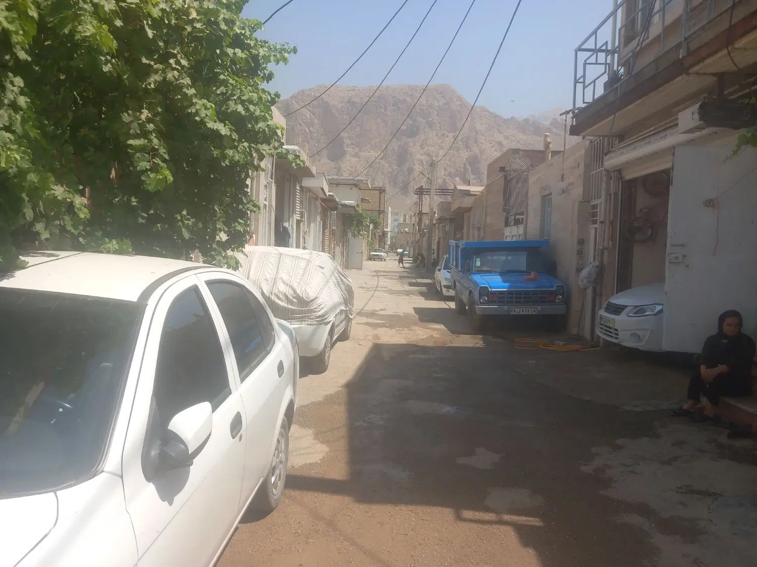 زمین‌ صندوقی‌ ۶۰متری‌ نوکان