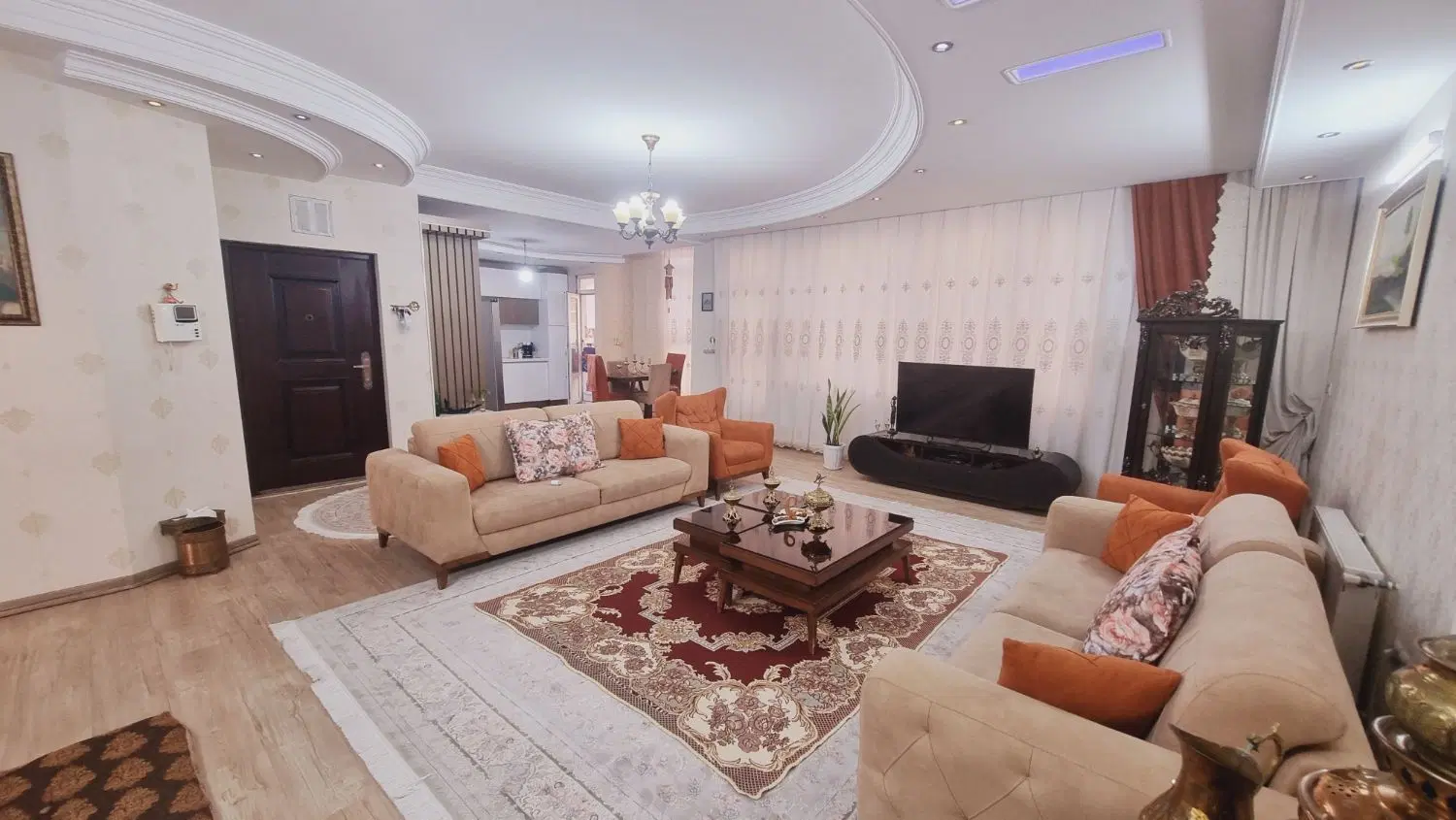 فروش اپارتمان طبقه اول کمال ۶
