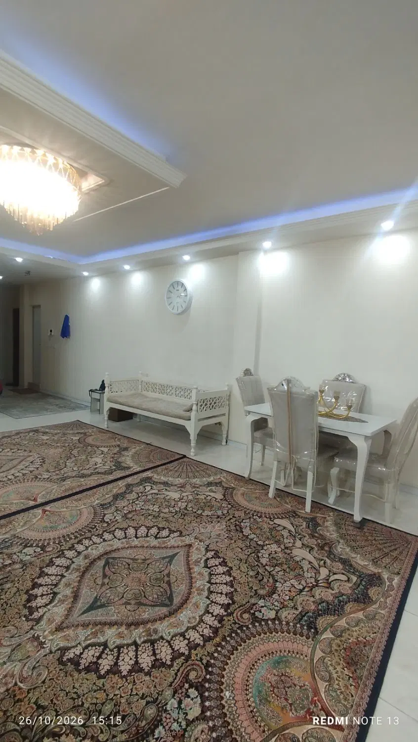 آپارتمان نوساز شهرک احمدیه جنب اتوبان کاظمی