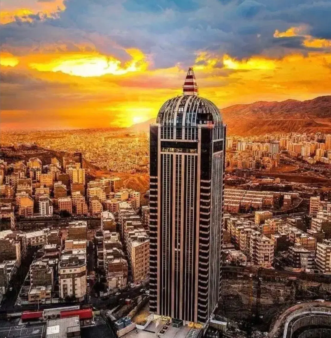 ولیعصر ساختمان ویلایی دو طبقه شمالی