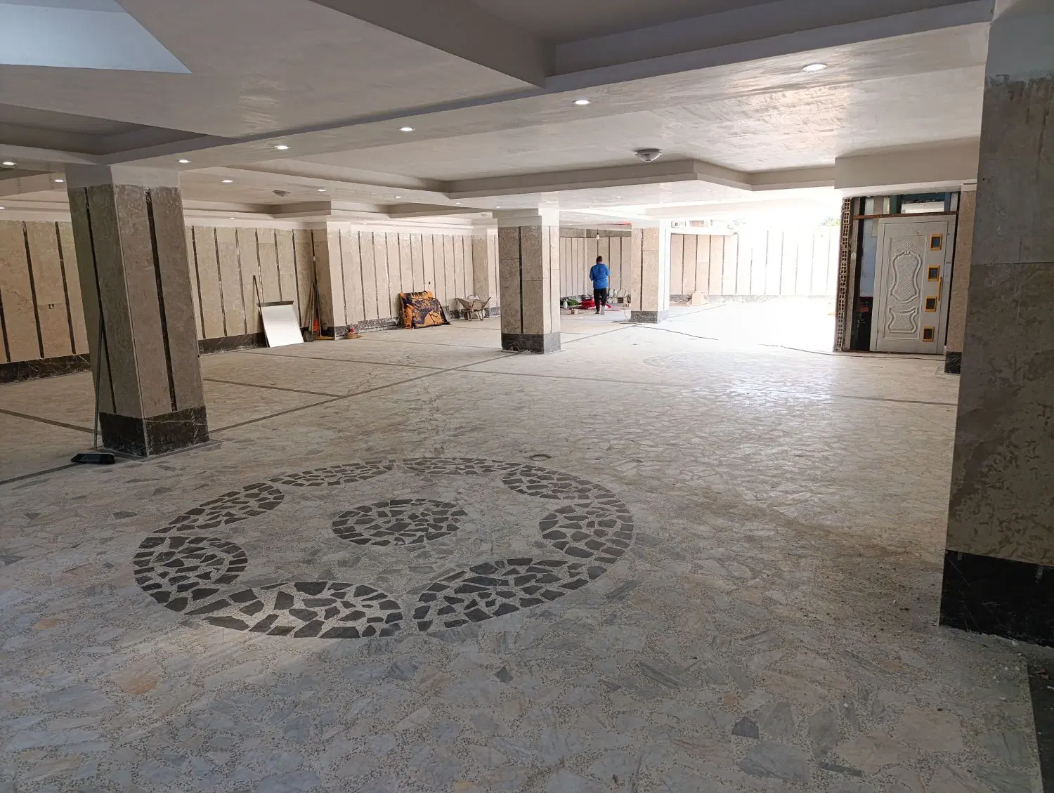 واحد 120متری روبه نما
