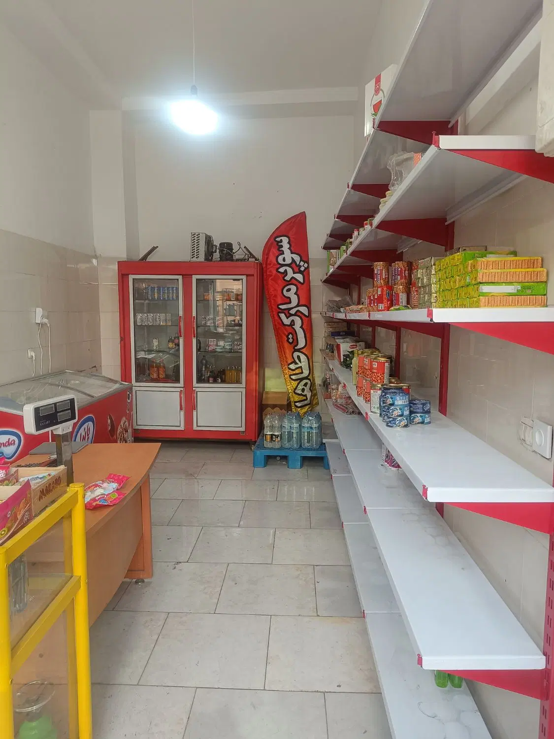 رهن و اجاره یک باب مغازه ۲۲متری در کمالشهر