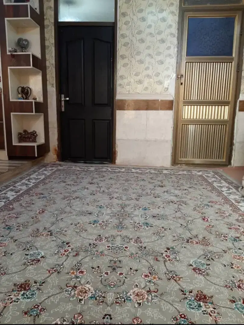 ملک مسکونی وتجاری