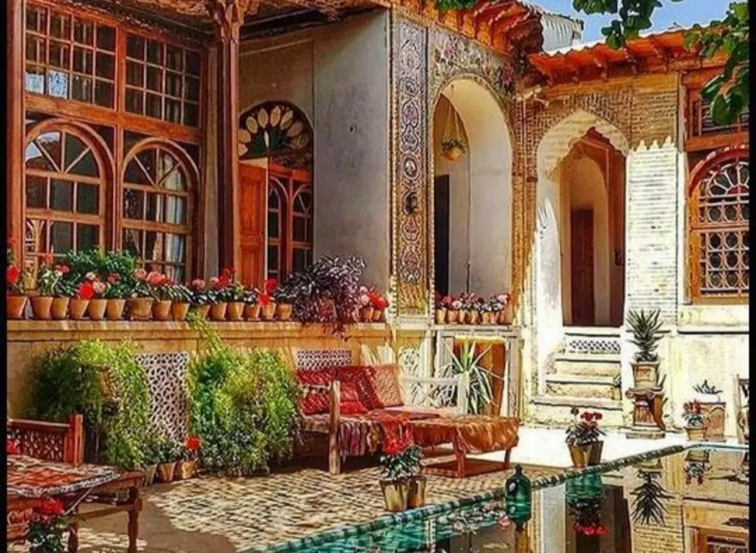ساختمان تجاری مسکونی سه طبقه