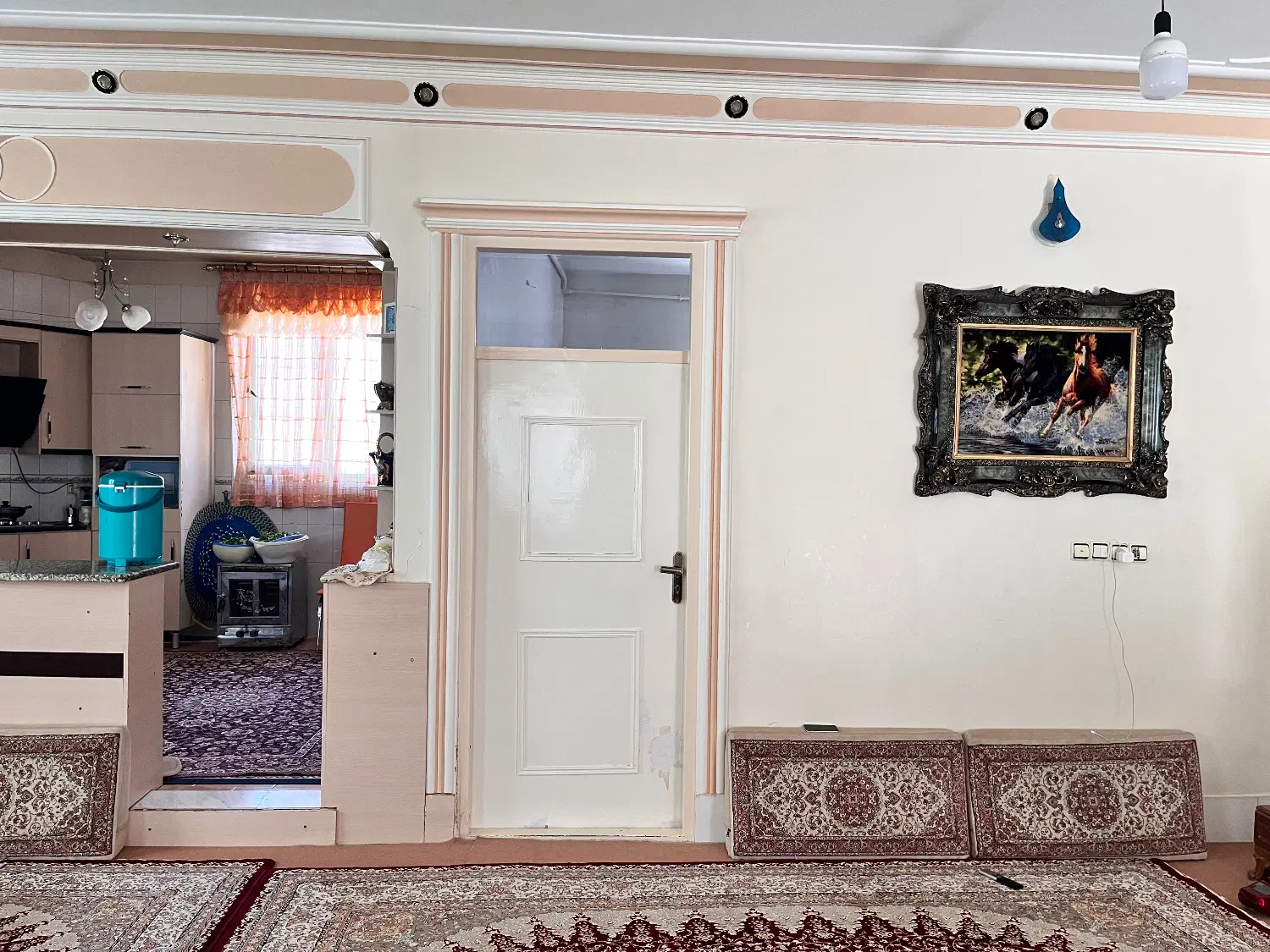 خانه ویلایی ۱۷۰ متری، اقبالیه