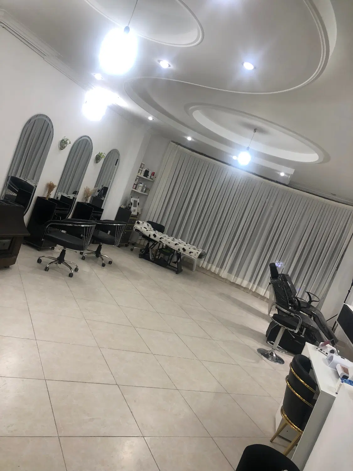 اجاره لاین مژه وتاتو و رنگو ناخن