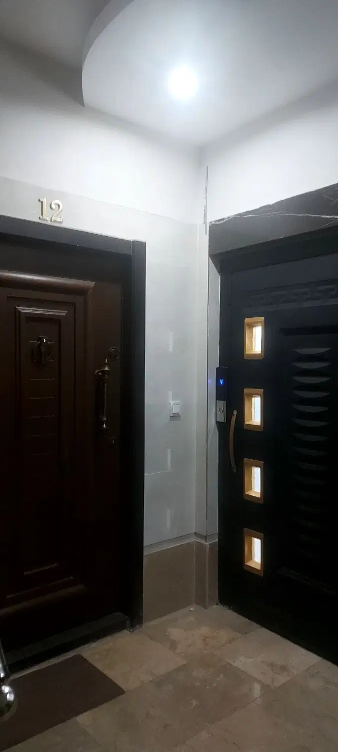 اپارتمان ۱۴۵ متری  یک سال ساخت