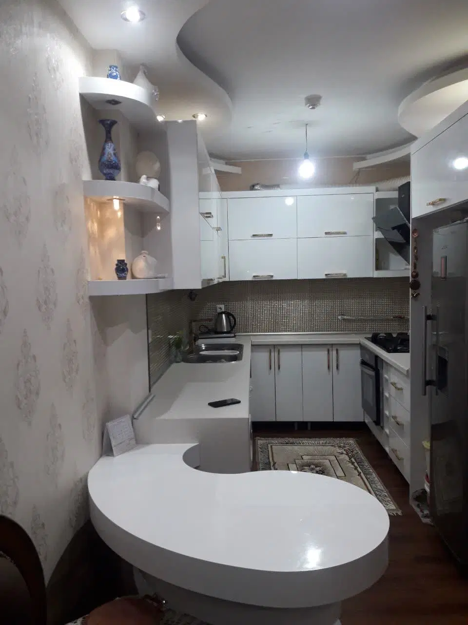 ۷۶ متری فول امکانات