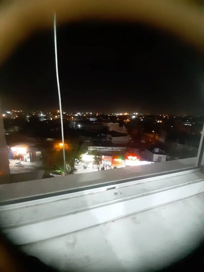 دو خوابه نوساز بر خیابان