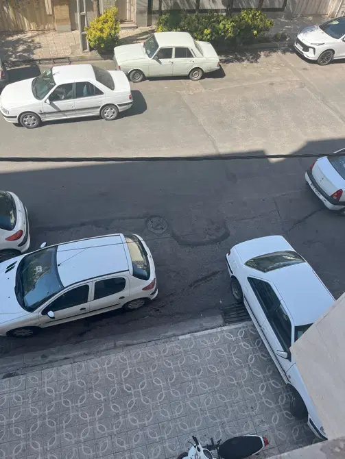 فروش ملک تجاری به همراه سرقفلی ۱۰مغازه