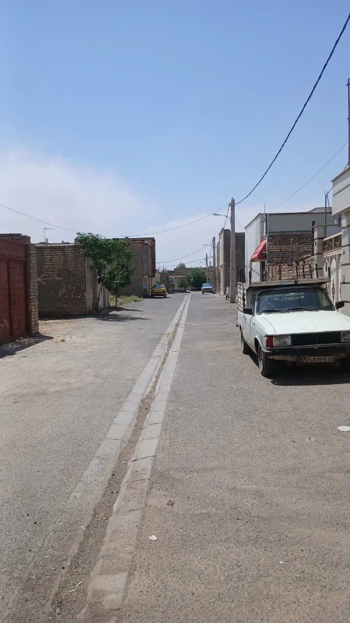 زمین مسکونی روستای حاجی آباد آقا