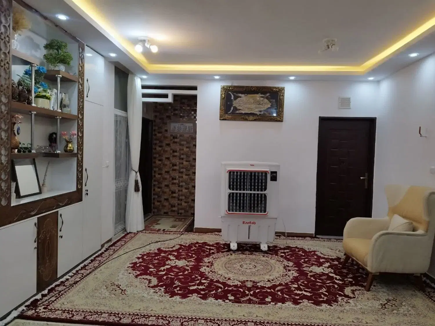 فروش منزل مسکونی سه طبقه