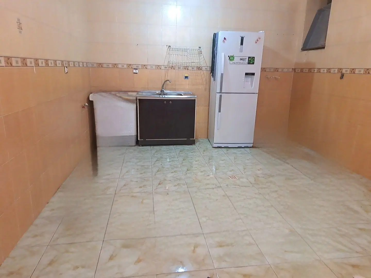 خانه اجاره ای با موقعیت بسیار خوب
