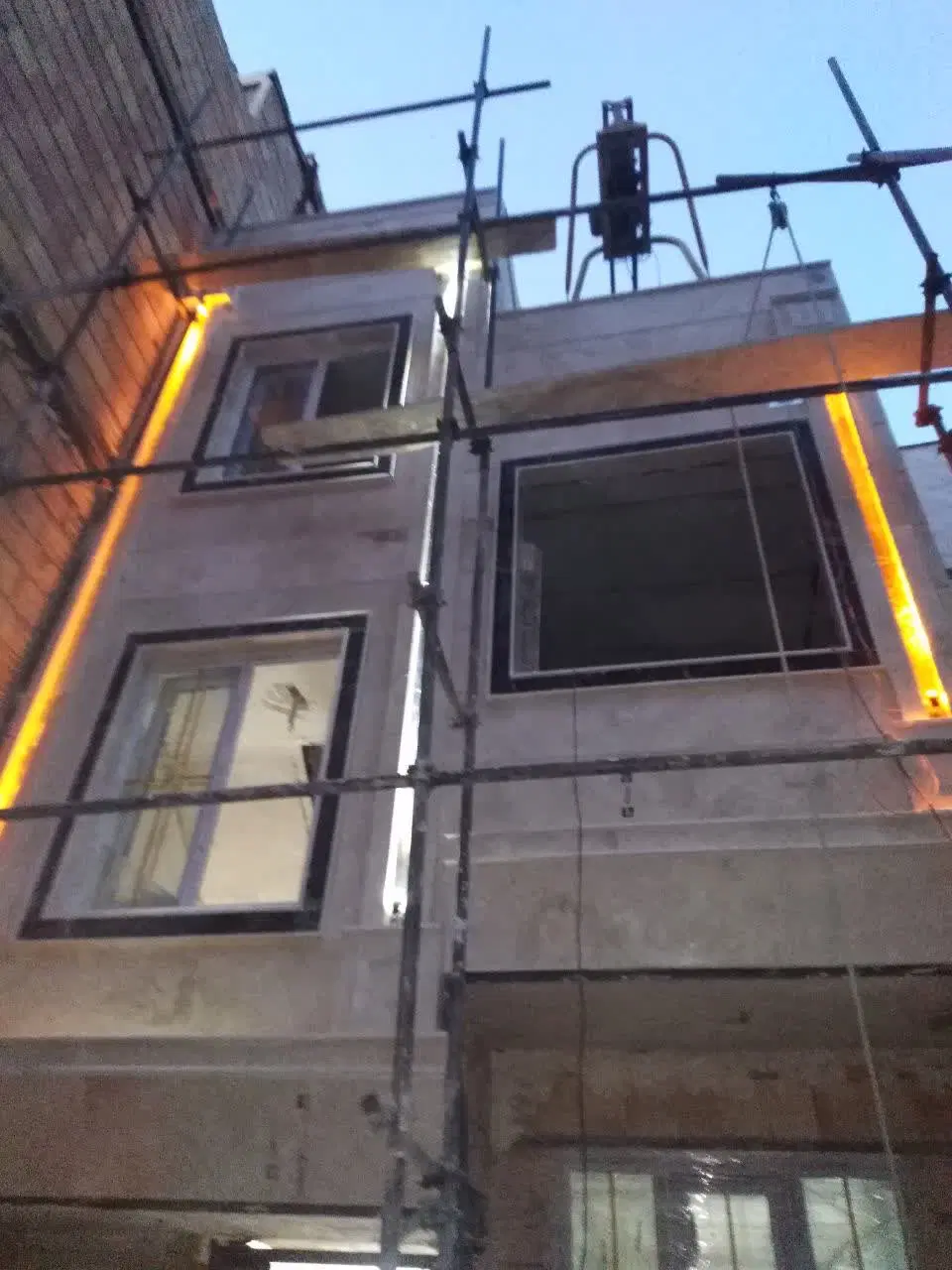 رهن و اجاره دو واحد ۱۰۰ متری
